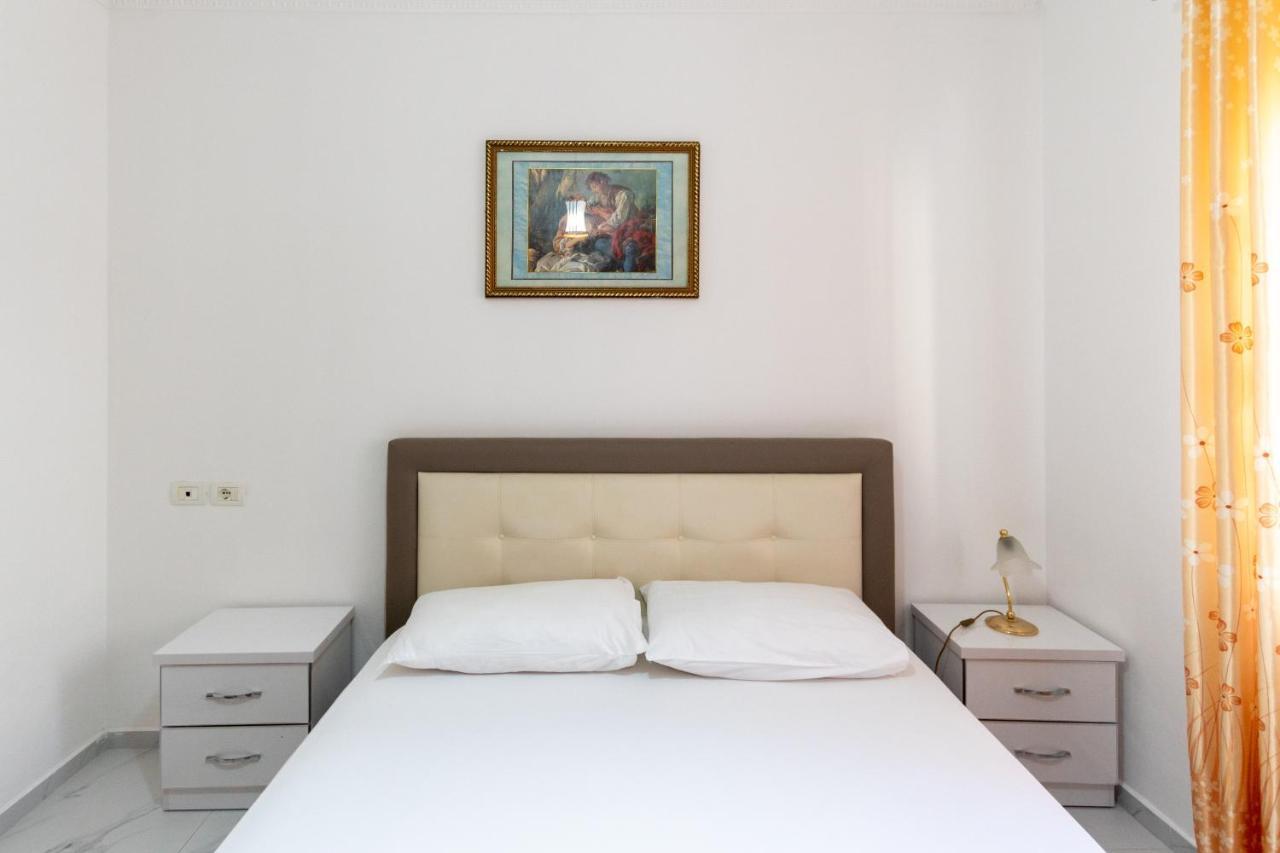 Comfortable Apartment Next To The Beach Durrës Kültér fotó