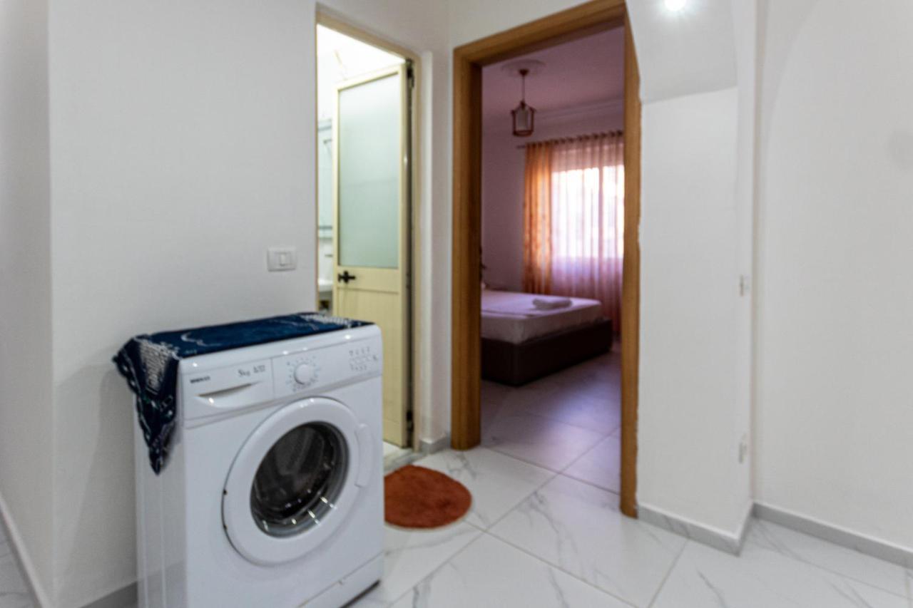 Comfortable Apartment Next To The Beach Durrës Kültér fotó