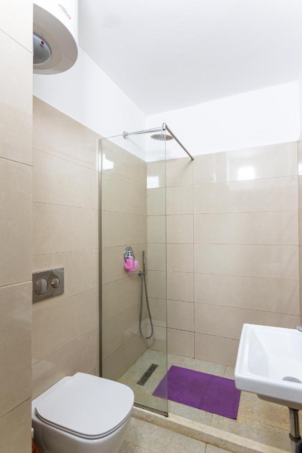Comfortable Apartment Next To The Beach Durrës Kültér fotó